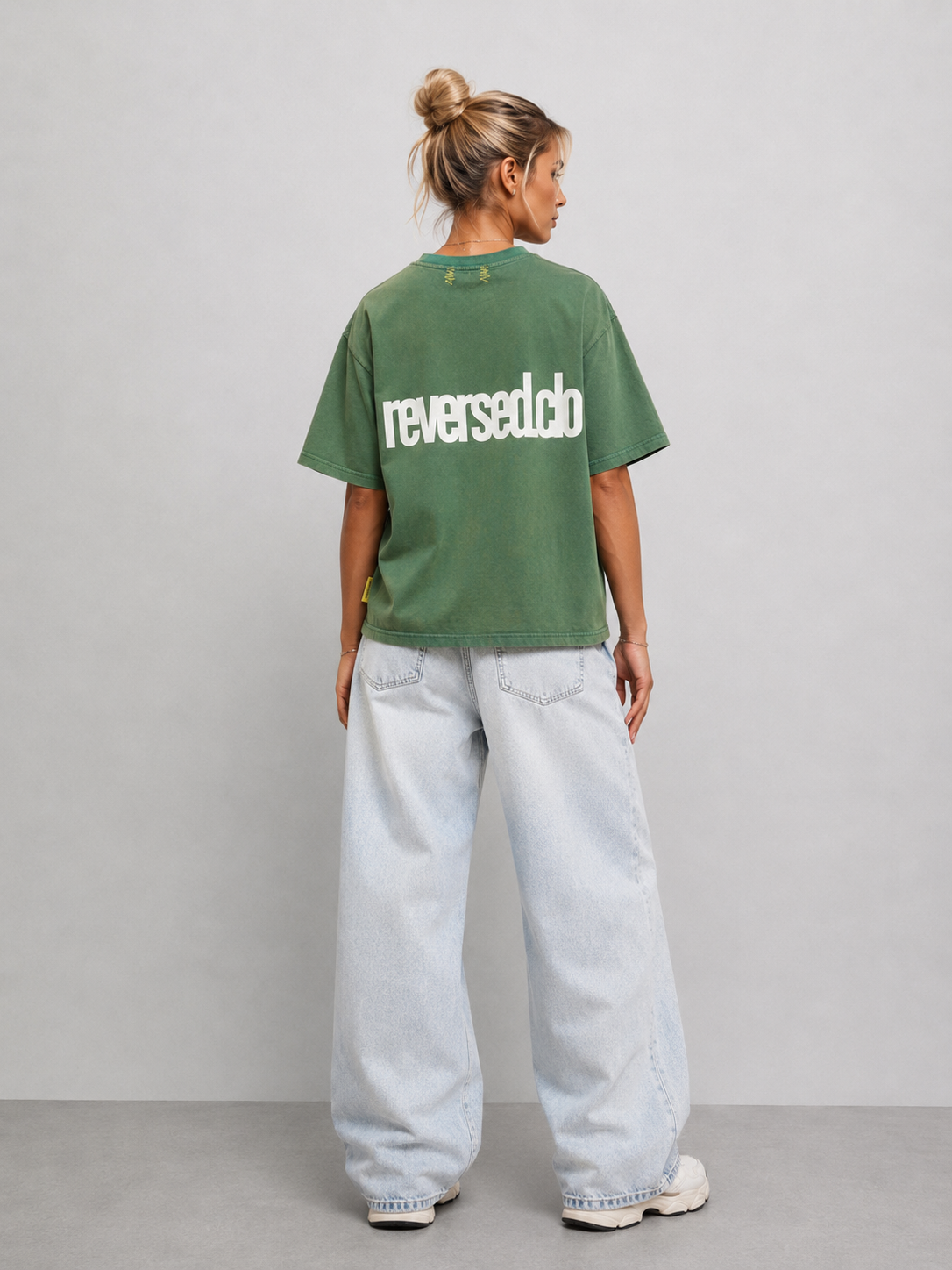 Reversedclo Tee